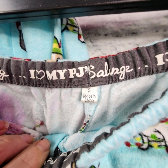 P.J. SALVAGE 2 Piece "Christmas Dogs" Flannel Lounge PJ/Pajama Set - Picture 7 of 8